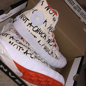 BRAND NEW CONVERSE NEVER WORN.